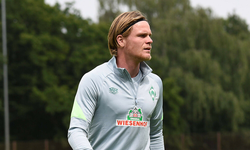 Thore Jacobsen auf dem Trainingsgelände des SV Werder Bremen.