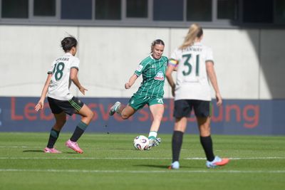 Juliane Wirtz schießt.