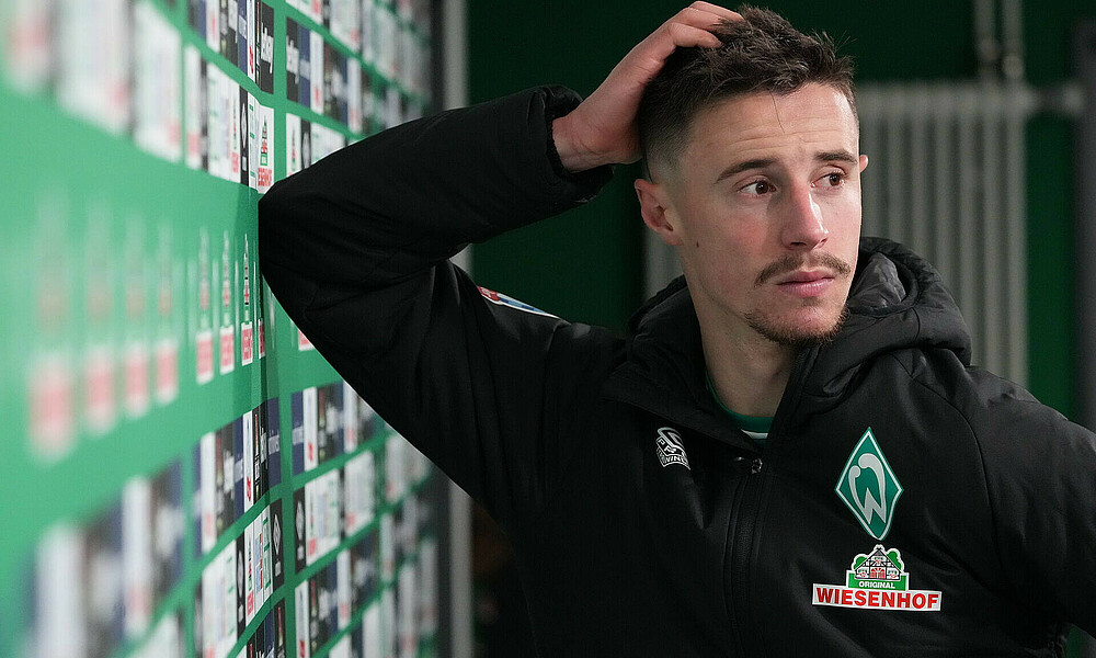 null Marco Friedl in der Mixed Zone des wohninvest WESERSTADIONS.