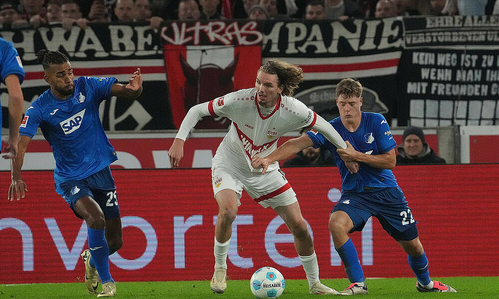 Nick Woltemade im Trikot des VfB Stuttgart gegen Hoffenheim