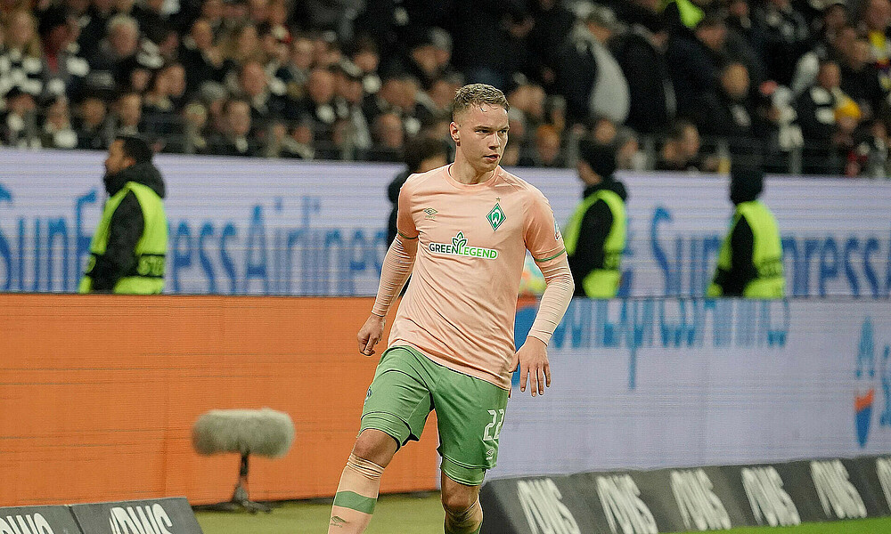 null Niklas Schmidt am Ball.