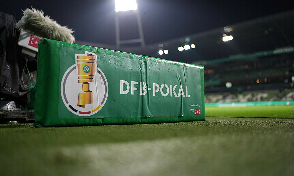 null Ein DFB-Pokal-Band im Weserstadion.