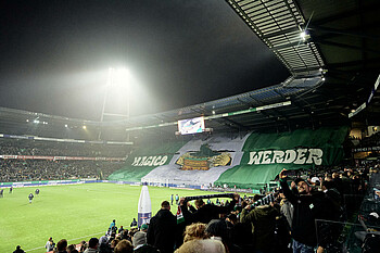 Die Choreo am Samstagabend in der Ostkurve