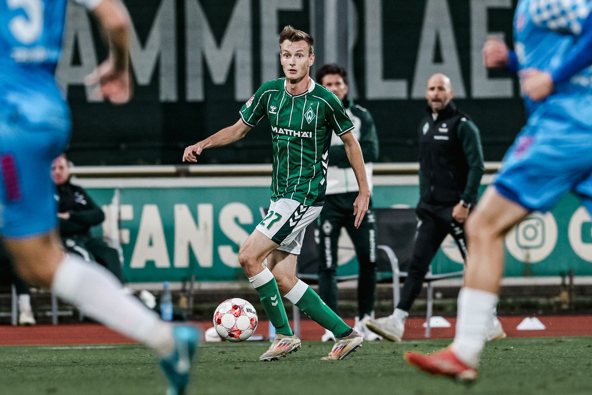 Ole Schulz mit dem Ball am Fuß.