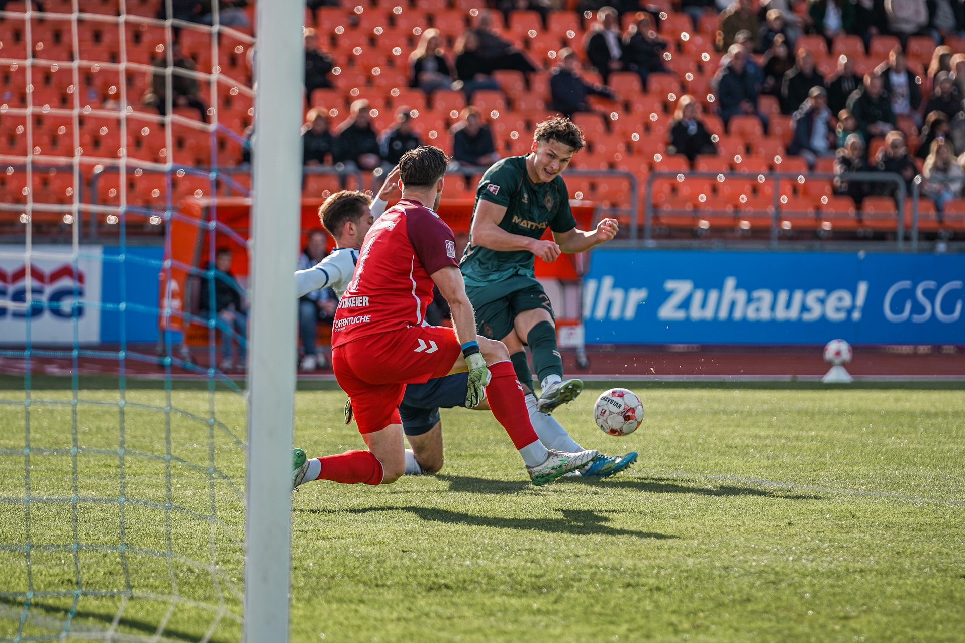 Kevin Manthey schießt.