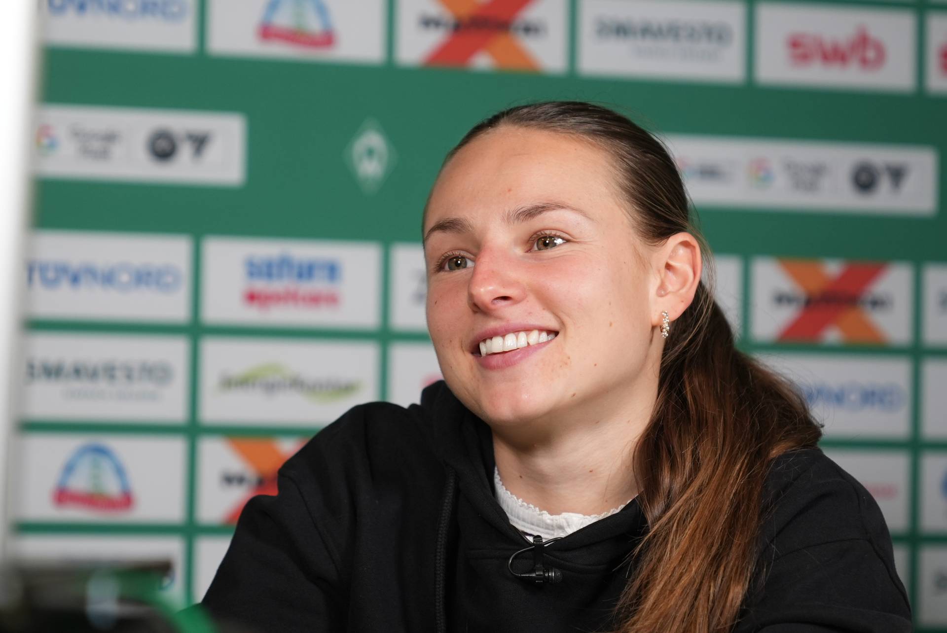 Chiara D'Angelo lächelt.