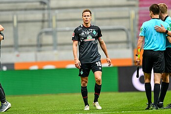 Niklas Moisander in Augsburg