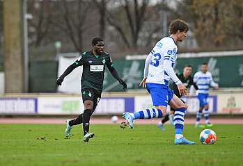 Roger Assalé sammelte gegen PEC Zwolle viel Spielzeit 