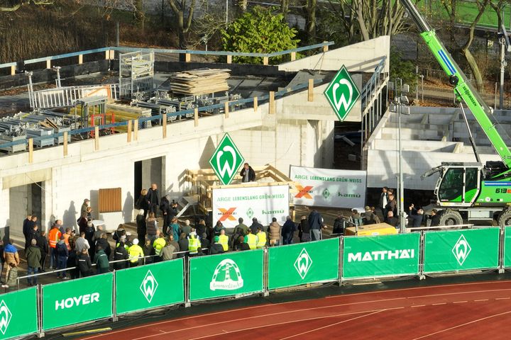 Ein Überblick von oben auf die Bauarbeiten an Platz 11.