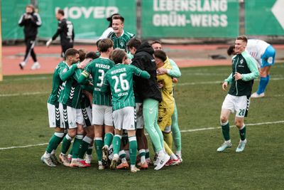 Die U23 beim Torjubel.