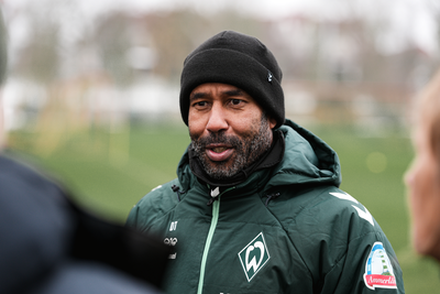 Daniel Thioune in Großaufnahme.