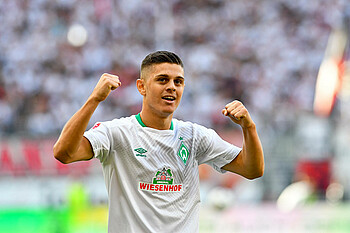 Milot Rashica jubelt. 