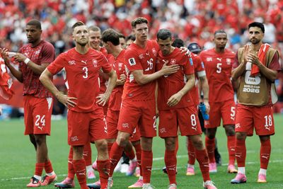Cedric Itten gemeinsam mit seinen Mitspielern.