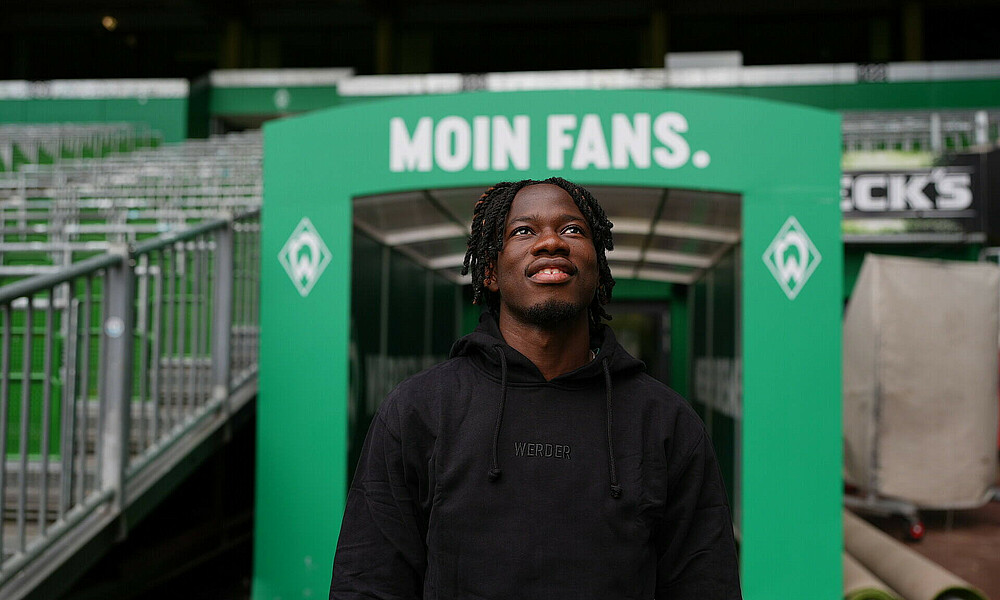 Issa Kaboré am Spielertunnel. 