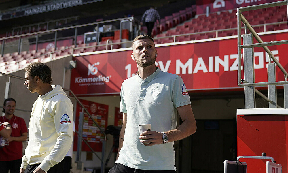 Marvin Ducksch beim Betreten des Stadions von Mainz 05.