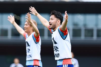 Yukinari Sugawara im Training mit der japanischen Nationalmannschaft.