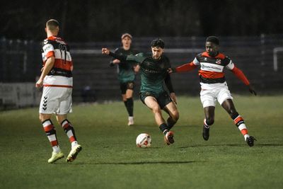 Safa Yildirim im Zweikampf.