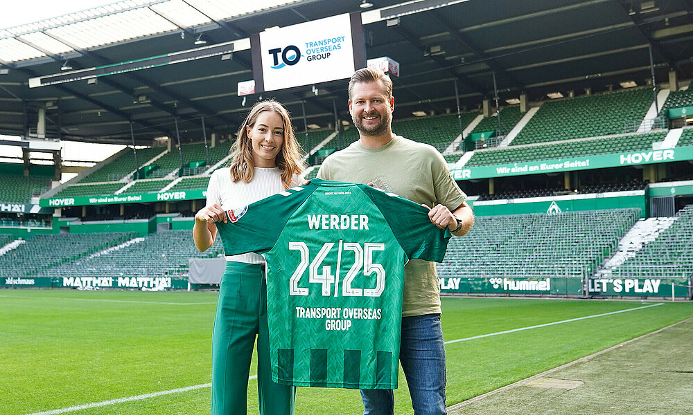 Es wird das Trikot mit der Aufschrift 