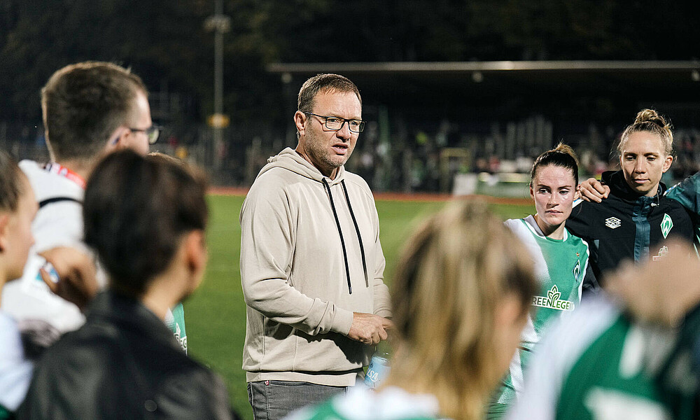 null Thomas Horsch im Teamkreis