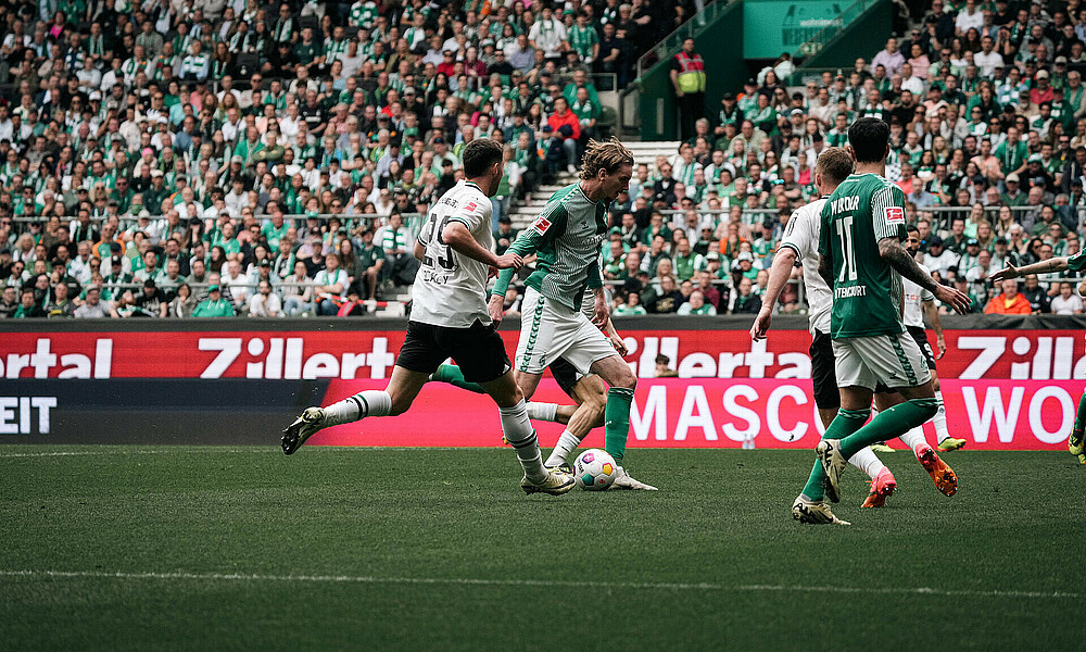 null Nick Woltemade schließt ab.