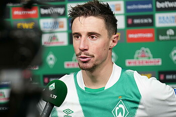 null Marco Friedl am WERDER.TV-Mikrofon.
