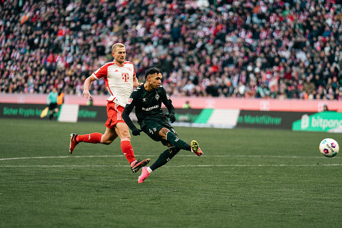 Njinmah schließt vor de Ligt ab. 