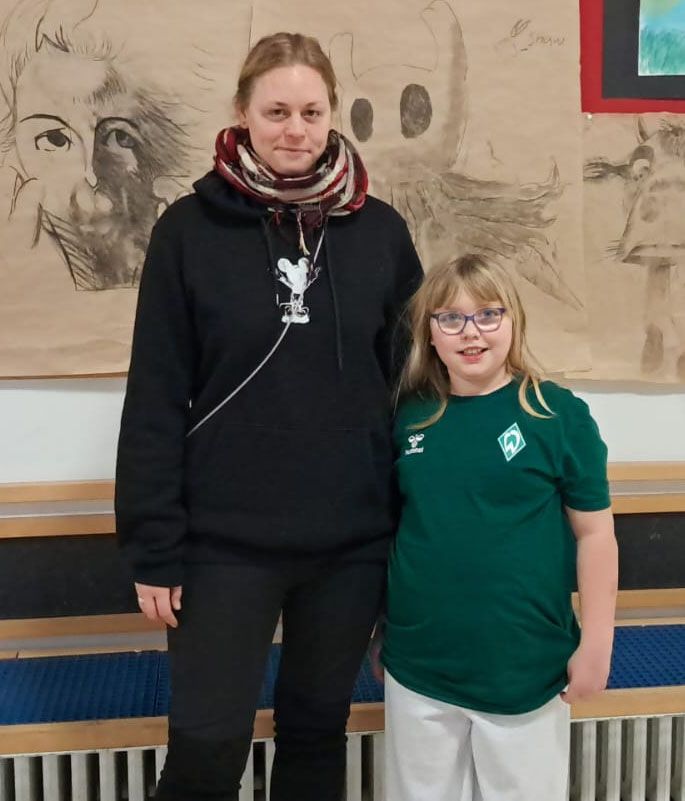 v.l.n.r.: Jessica und Xenia