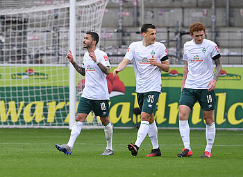 Bittencourt Freiburg Leonardo Bittencourt jubelt zusammen mit Maximilian Eggestein und Josh Sargent.