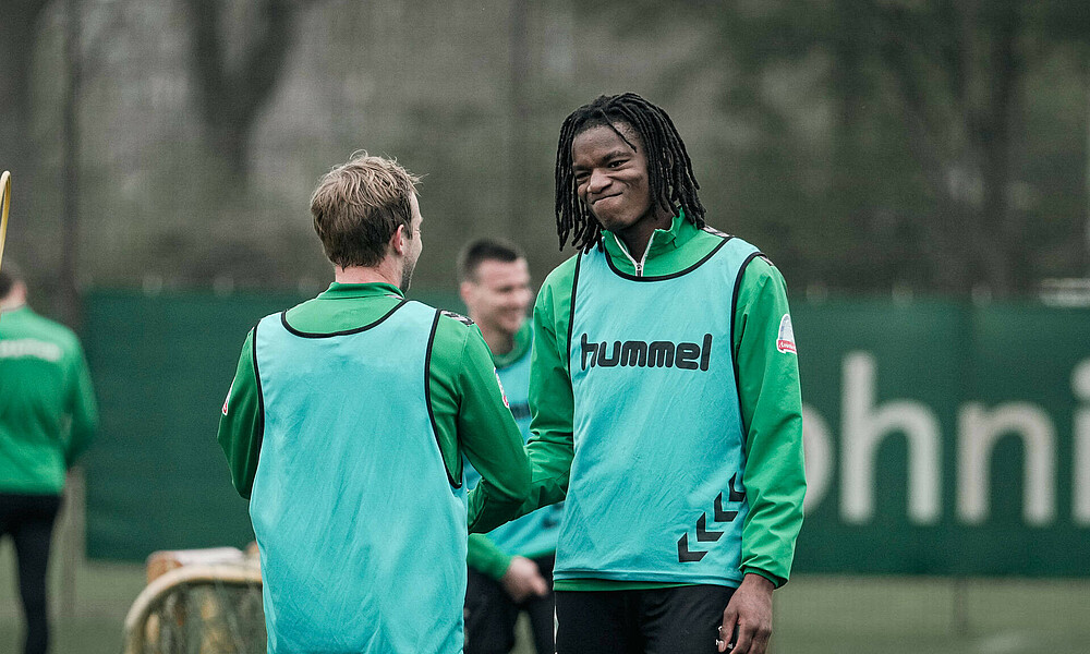 Skelly Alvero im Training.