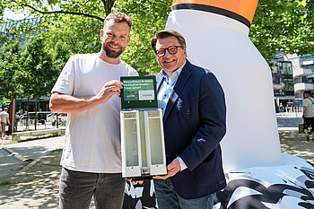 Kristof Fiebing und Dr. Hubertus Hess-Grunewald präsentieren 