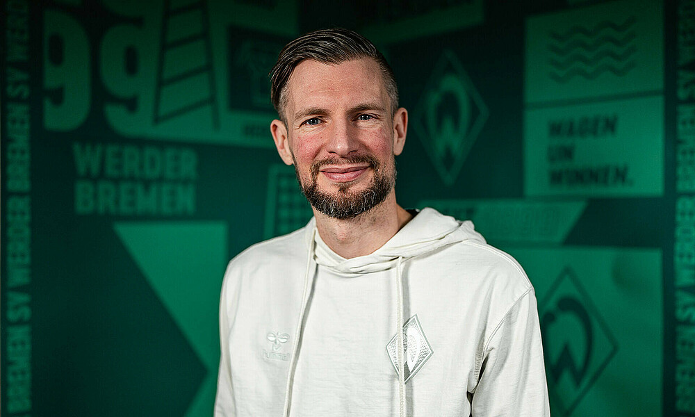 Das Mitarbeitenden-Foto von Finn Jaensch. 