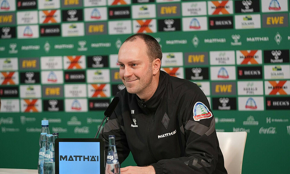 Ole Werner auf dem Podium in der Mixed Zone