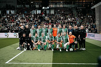 null Ein Gruppenfoto von der Mannschaft.
