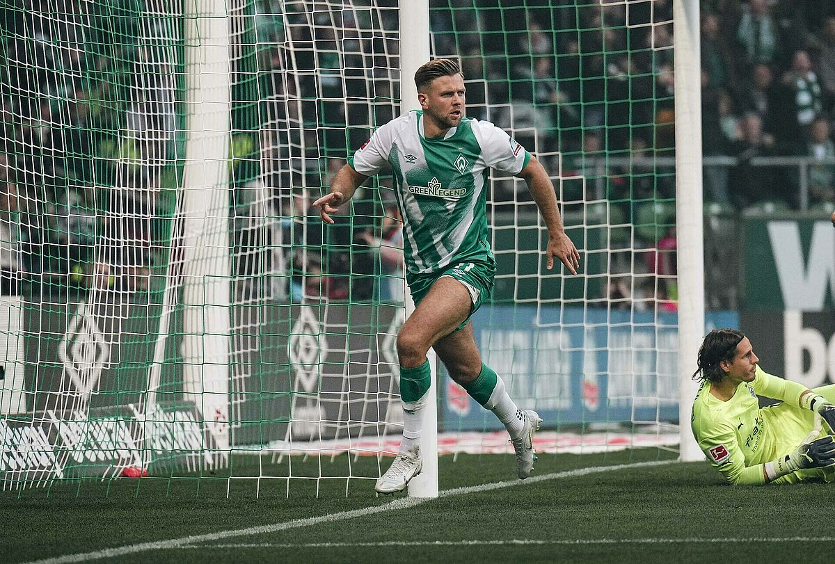 Niclas Füllkrug jubelt über einen Treffer gegen Gladbach.