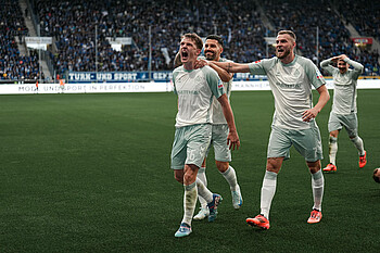 Jens Stage jubelt nach seinem Tor in Hoffenheim.