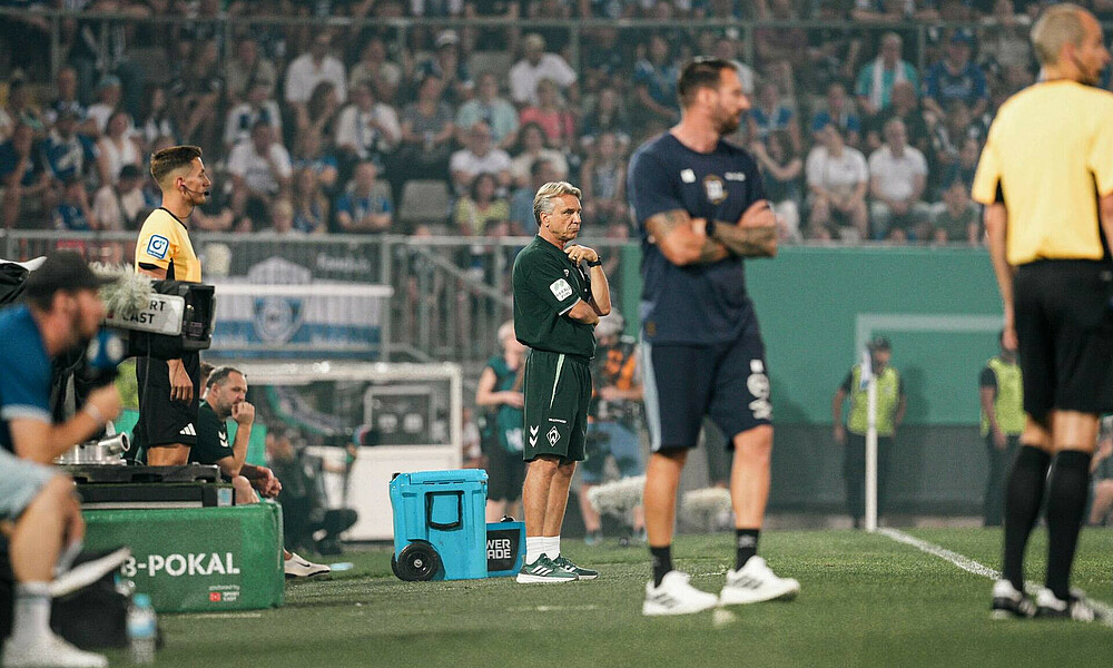 null Horst Steffen am Seitenrand.