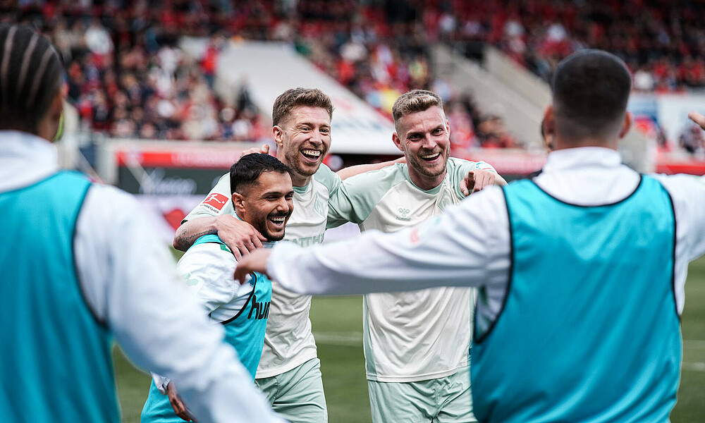 null Marvin Ducksch bejubelt sein Tor gegen Heidenheim.