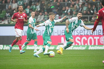 null Romano Schmid am Ball