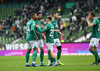 Nach Flanke von Manuel Mbom besorgte Anthony Jung den Siegtreffer