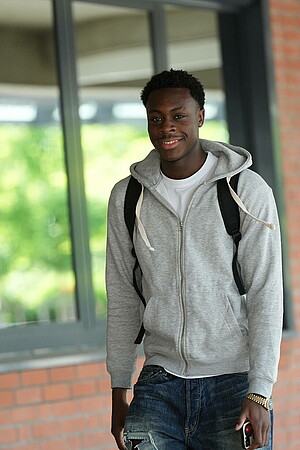 Werder-Neuzugang Dikeni Salifou.