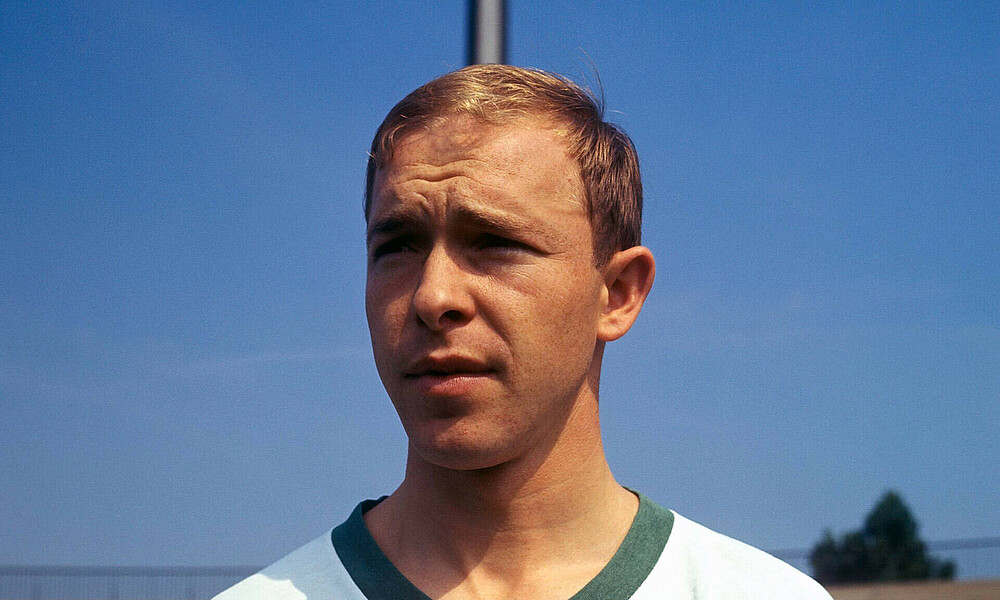 null Der frühere Werder-Profi Bernd Rupp feiert seinen 80. Geburtstag.