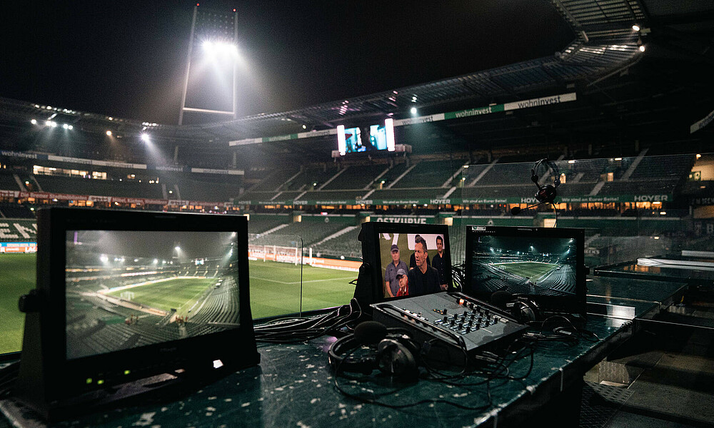 Die Übertragungsmonitore im wohninvest WESERSTADION.