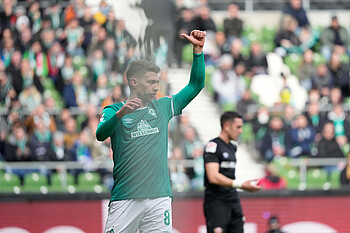 Daumen hoch von Mitchell Weiser: Werder ist seit zehn Partien ohne Niederlage 