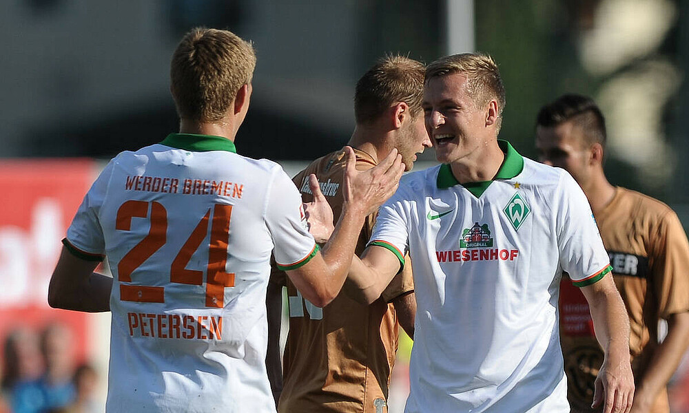 null Felix Kroos und Nils Petersen schlagen ein.