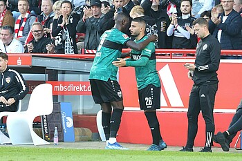 Guirassy wird für Undav in Berlin eingewechselt. 