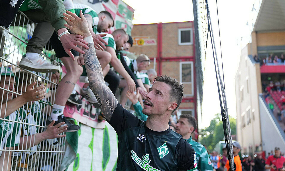 null Marco Friedl bedankt sich bei den Fans für ihren Support