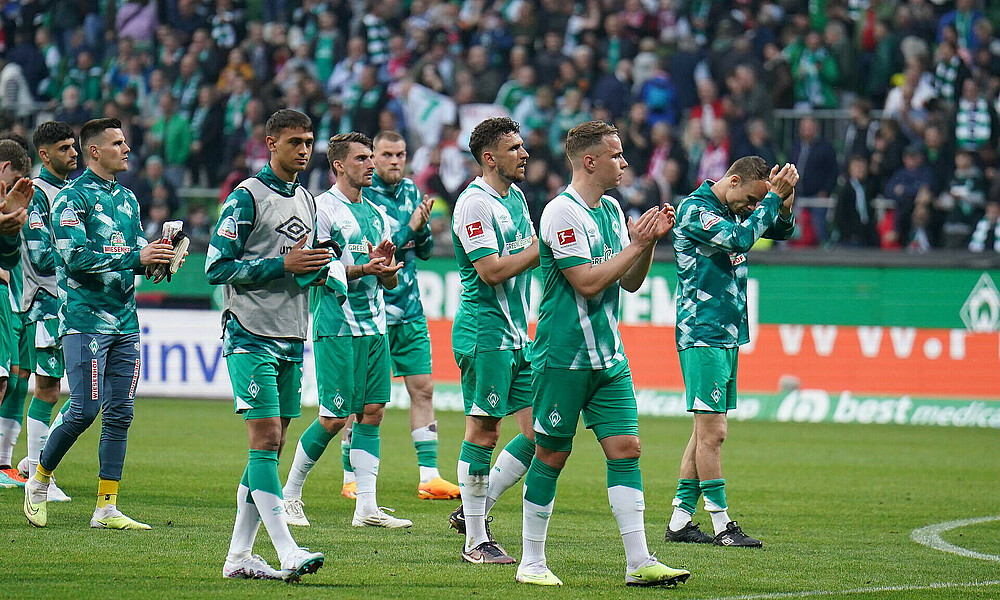 null Die Mannschaft geht vor die Kurve.