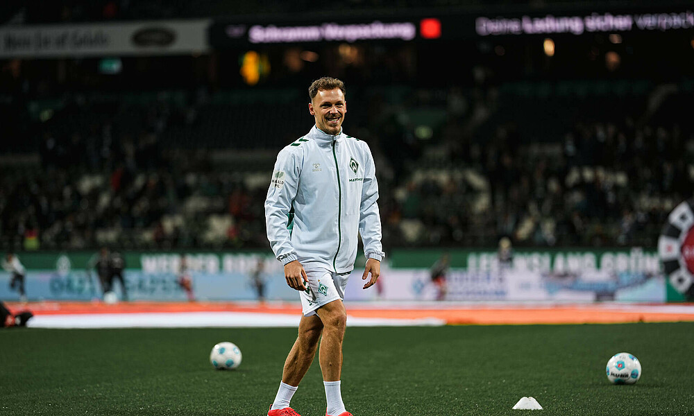 Senne Lynen beim Aufwärmen vor einem Ligaspiel. 