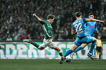 Jens Stage zieht ab. 