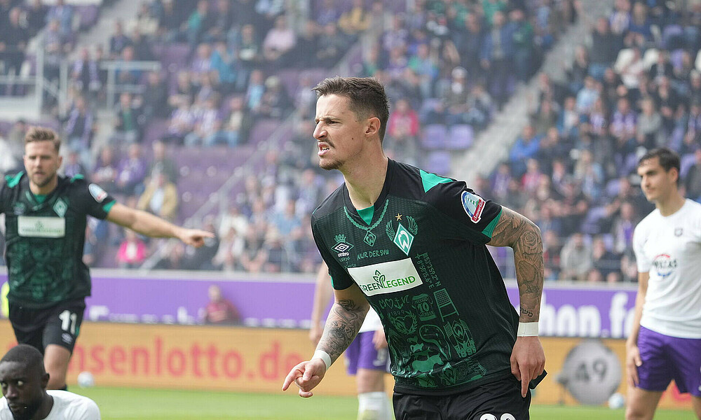 Marco Friedl bejubelt seinen Treffer zum 1:0 gegen Aue